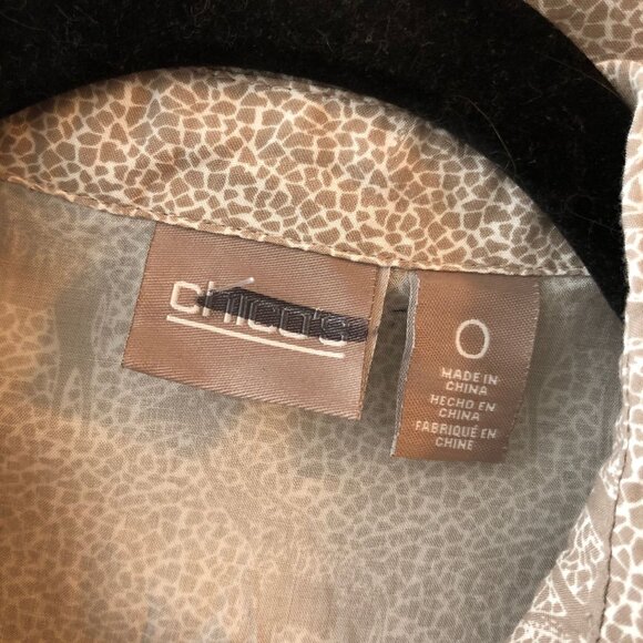 Chicos Womens Button-Down Shirt Animal Giraffe Print Beige Size 0 (US Size S) - Picture 3 of 5